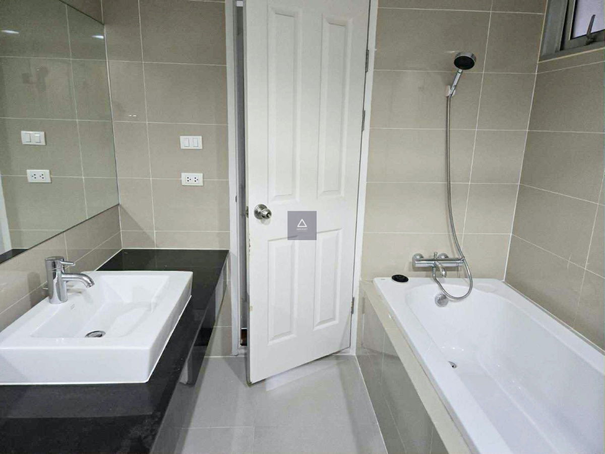 picture For rent  Belle Rama 9 Ready to move in - 16/18