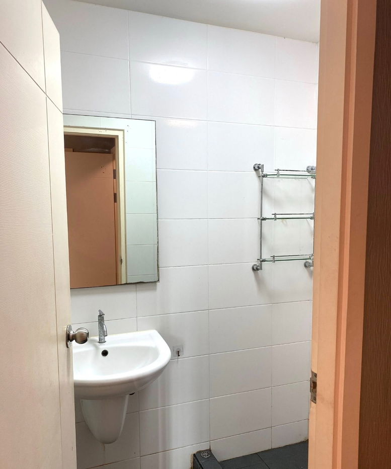 รูป 🤝🏻RB21181 ให้เช่าถูกมาก👍เดอะ ทรัสต์ คอนโด งามวงศ์วาน✅แอดไลน์ @mproperty( มี @ ด้วย) แอดมินตอบไว - รูปที่ 8/10