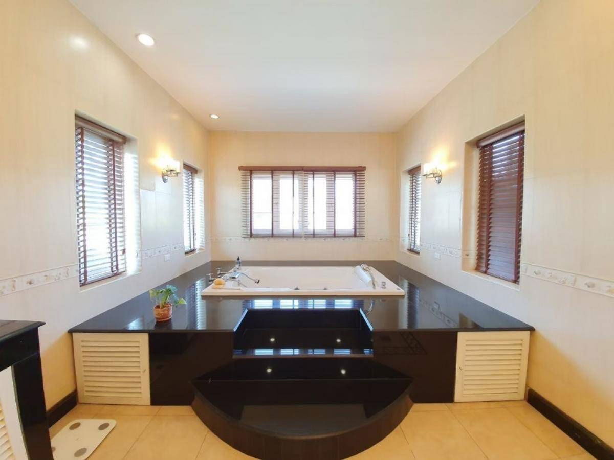 รูป ขายบ้านเดี่ยว โครงการ เอ็มเพอเร่อร์ 2 ใกล้โรงพยาบาลบกรุงเทพเชียงใหม่ T.0946511456 - รูปที่ 17/18