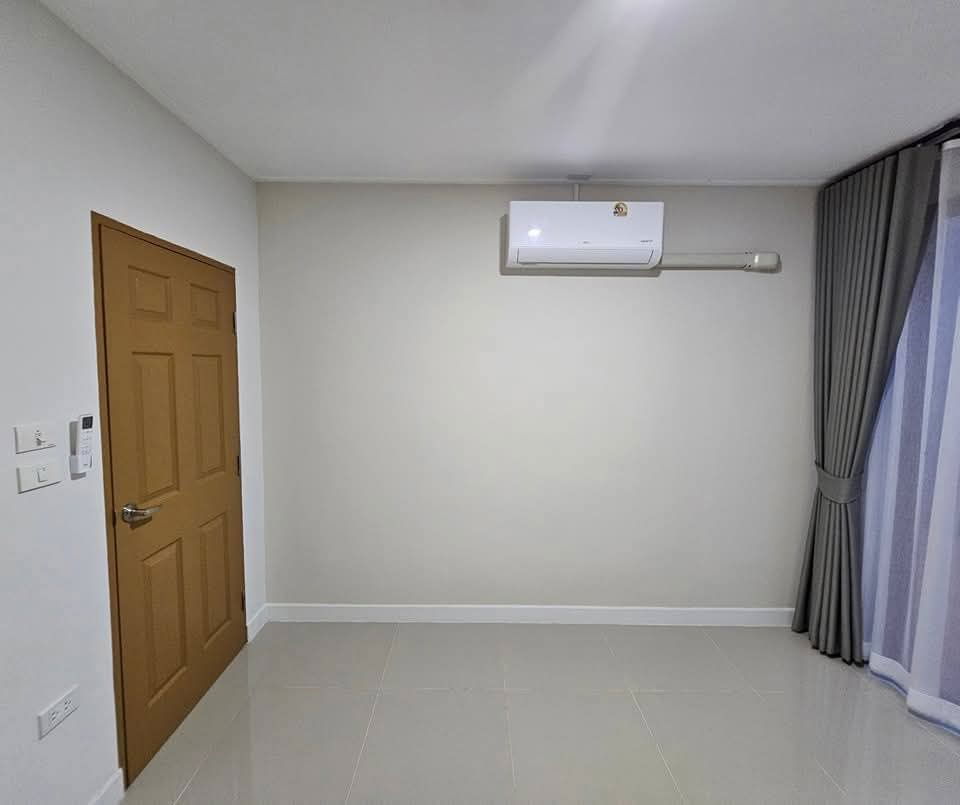 รูป ให้เช่าบ้านสไตล์รีสอร์ท หมู่บ้านคิวอิสระ - รูปที่ 34/52