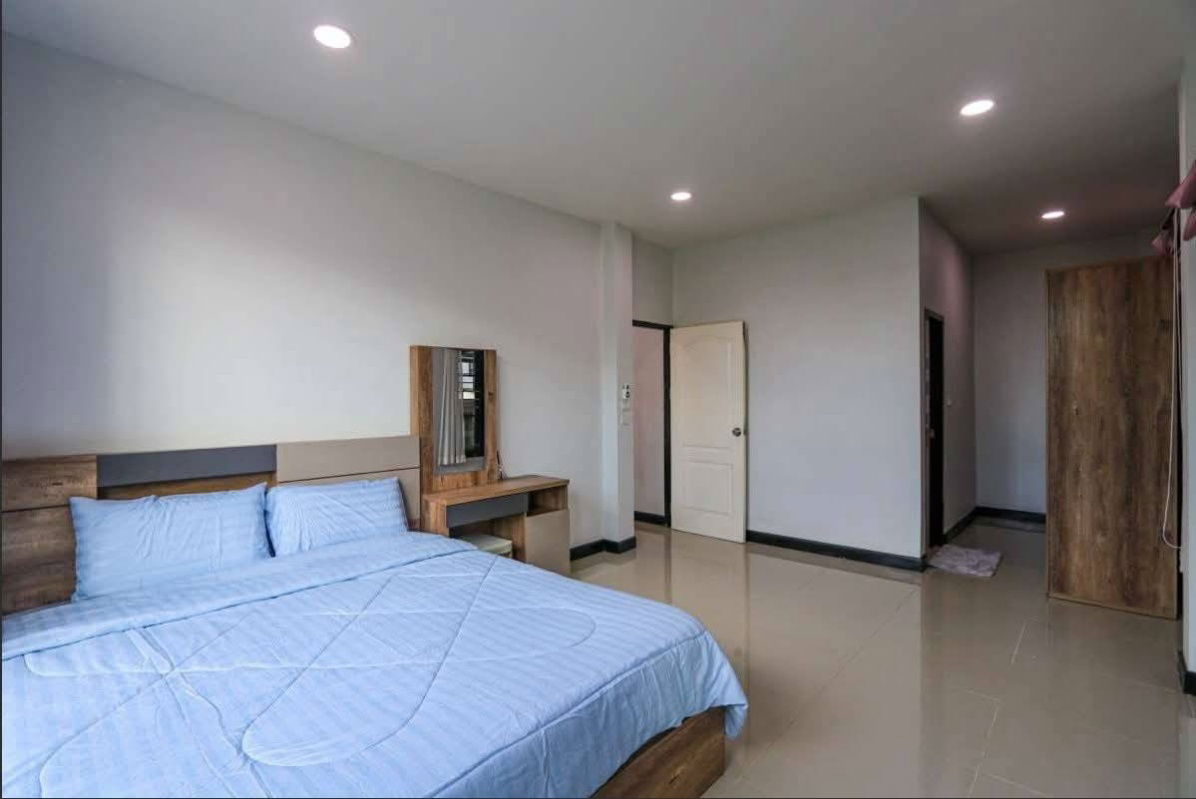 รูป ให้เช่าบ้านพร้อมเฟอร์นิเจอร์ ทำเลใกล้อำเภอสารภี ใกล้สนามบินเพียง 20 นาที ใกล้ถนนคนเดิน T.0946511456 - รูปที่ 9/14
