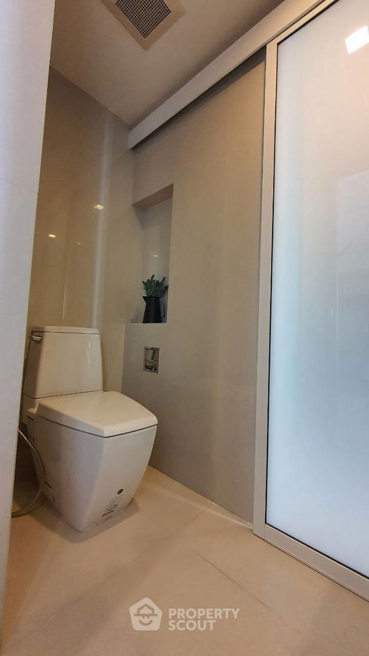 picture 2-BR Condo at Rhythm Sukhumvit 44/1 near BTS Phra Khanong (ID 2359630) - 12/12