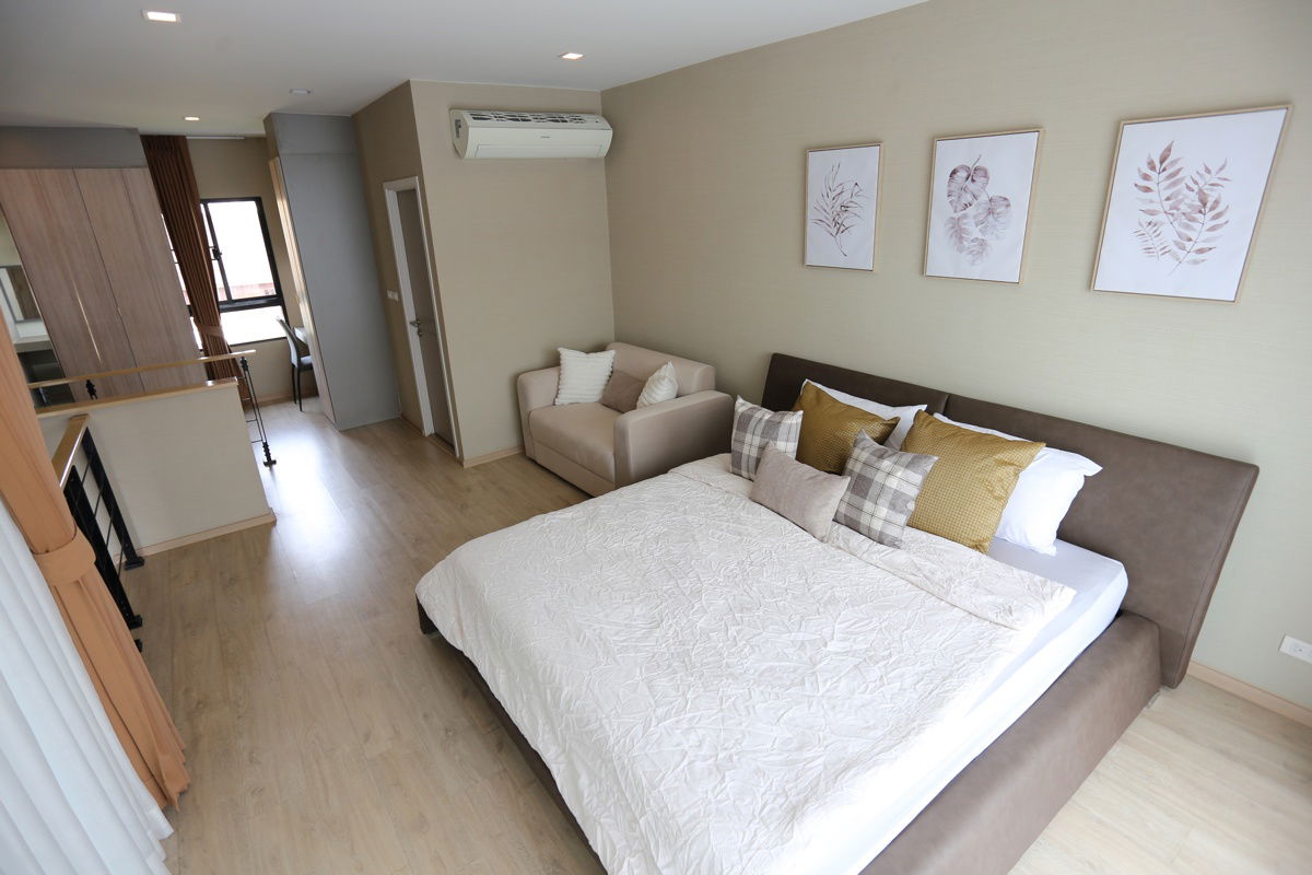 รูป ให้เช่า โมเดิ้ล Townhome Arden พัฒนาการ20 ใกล้ทางด่วน ทองหล่อ - รูปที่ 1/13