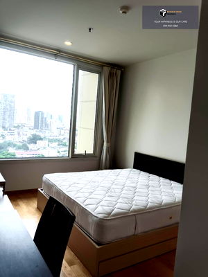 Condos for rent : The Empire Place | New Focus #2025102112465