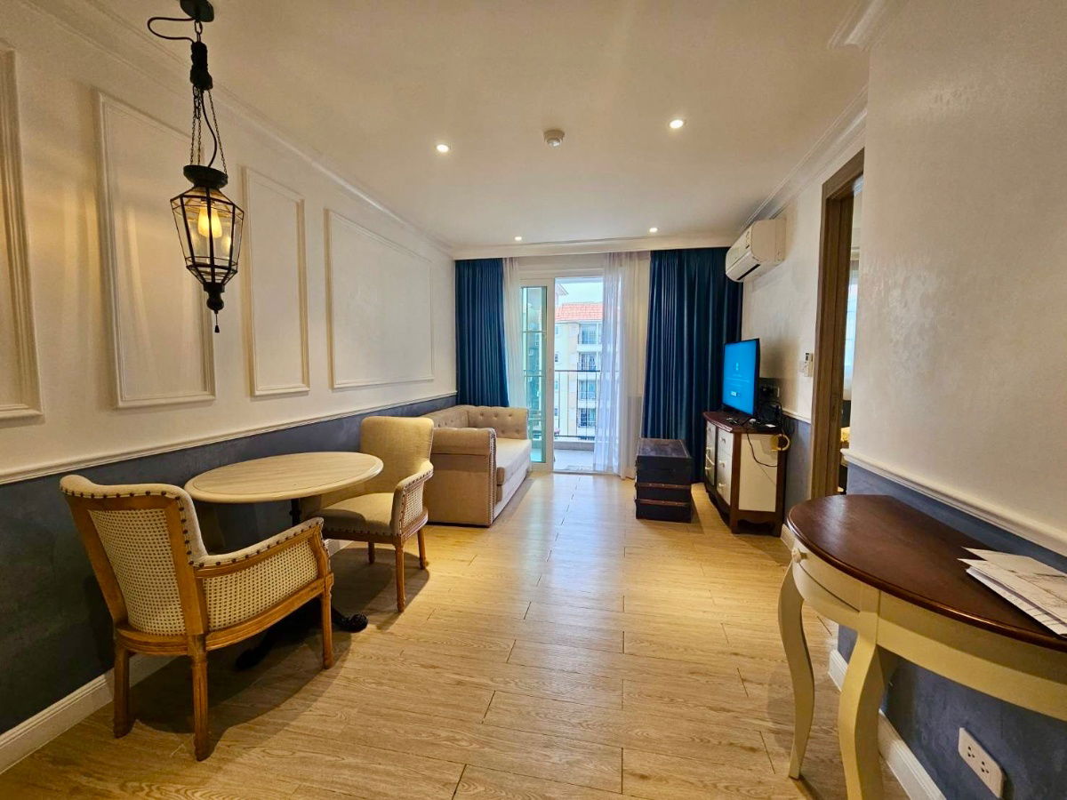 picture Seven Seas Cote d’ Azur condo for 1year lease - 7/15