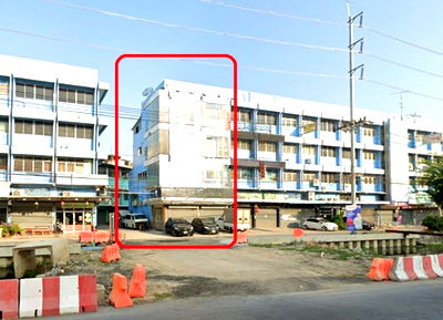 Shophouses for rent วิทยาลัยสารพัดช่างพระนคร : BTS Ari 1.5km. Chamber of Commerce 1km.Renovated Commercial building for rent 2units 4.5-storey roof