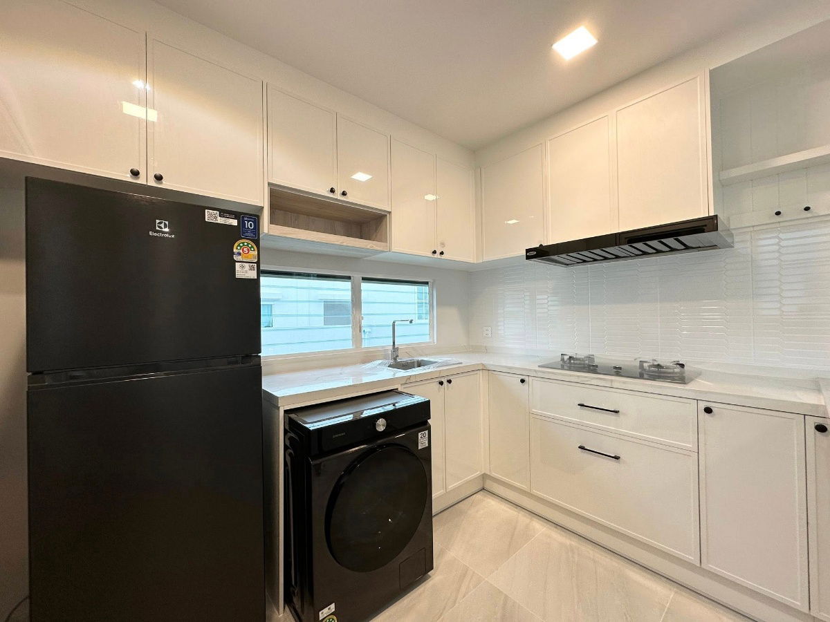 รูป 🏡 ให้เช่าบ้านเดี่ยว หมู่บ้านชัยพฤกษ์ บางนา กม.15✨ บ้านสวยพร้อมอยู่ เฟอร์นิเจอร์ครบ แปลงมุม ทำเลดี - รูปที่ 9/15