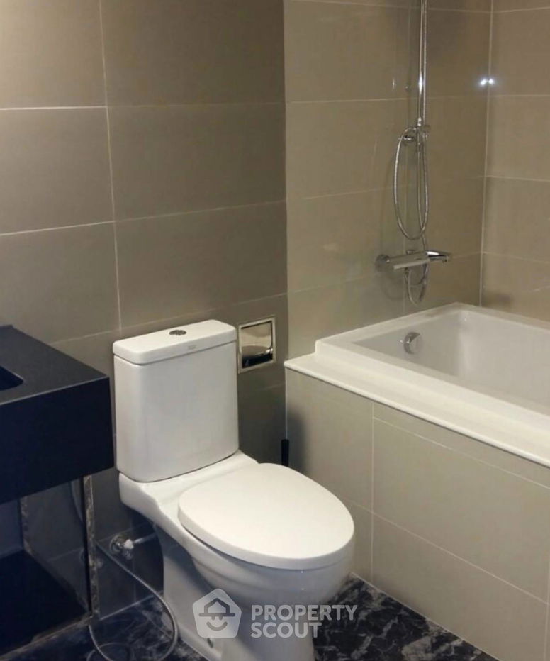 picture 2-BR Condo at The Edge Sukhumvit 23 near MRT Sukhumvit (ID 2359861) - 2/4