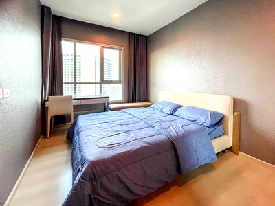 Condos for rent Esplanade Ratchadapisek  : Huai Khwang Condo for Rent - Life Ratchadapisek 1br ba fully furnished