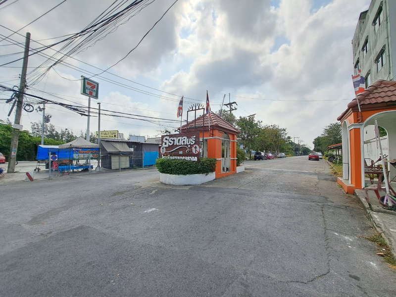 ขายทาวน์โฮม : AR 2865 : บ้านธราดลบุรี รังสิต