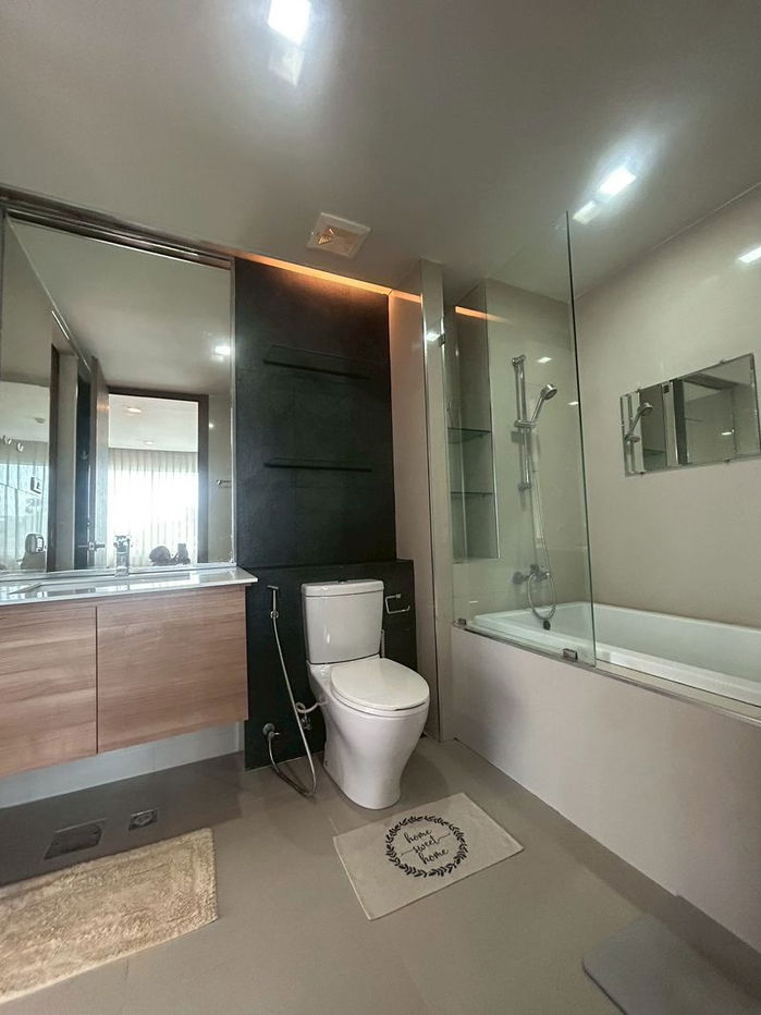 picture Green Lake Condo Sriracha for rent, beautiful room, fully furnished,  move in ready - 11/11