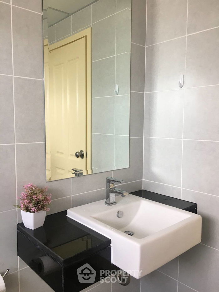 picture 1-BR Condo at Supalai Mare Pattaya close to Pattaya South (ID 2364108) - 5/9