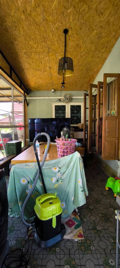 picture  Single storey house for rent with 2 bedrooms,3 toilets and 1 kitchen.  - 4/9
