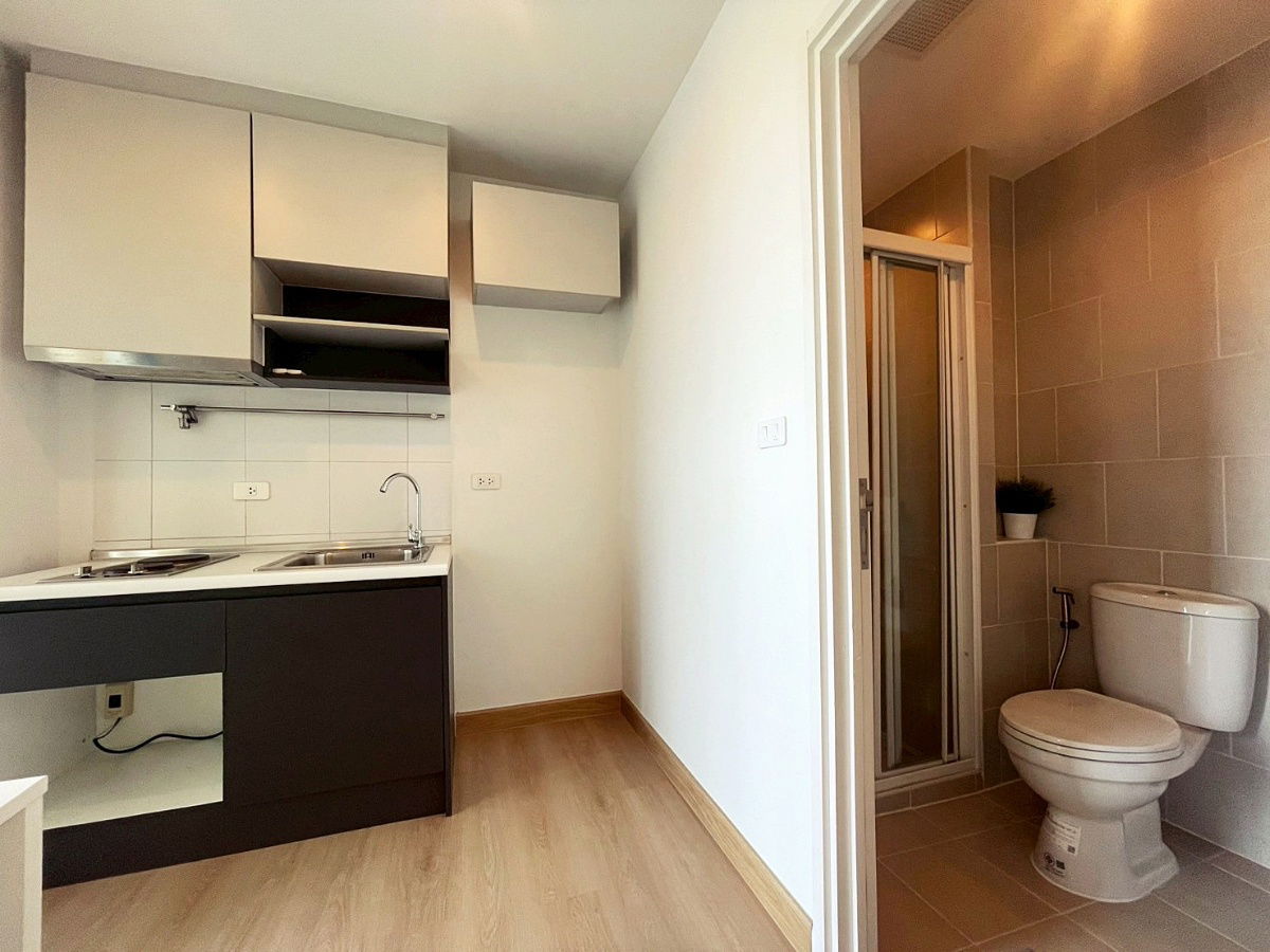picture 💎 Sell The Base Chaeng Watthanari Renovations, ready to move in  - 12/12