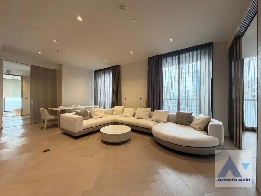 picture 🔼🔽 AccomA 📩 Spacious Room with Open Balcony and Unblocked City View ( AA44823 ) - 1/20
