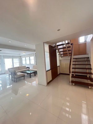 picture FOR RENT DETACHED HOUSE RAMA 9 SOI 43 / 3 bedrooms 2 bathrooms / 63 Sqw. 200 Sqm. **40,000** CLOSE TO THE NINE CENTER RAMA 9 - 14/16