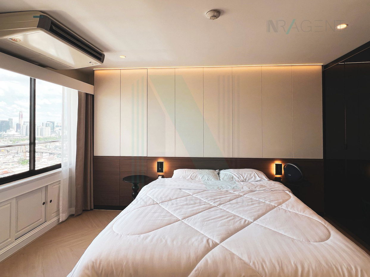 picture 🔺 For Rent Condo SI PHRAYA RIVER VIEW Building 1, Floor 29,2 bed room, Room size 64 sqm - 1/8