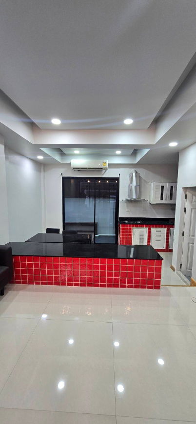 picture Home office for rent in Sarinwiz Village, Bearing (Sukhumvit 107) - 9/16