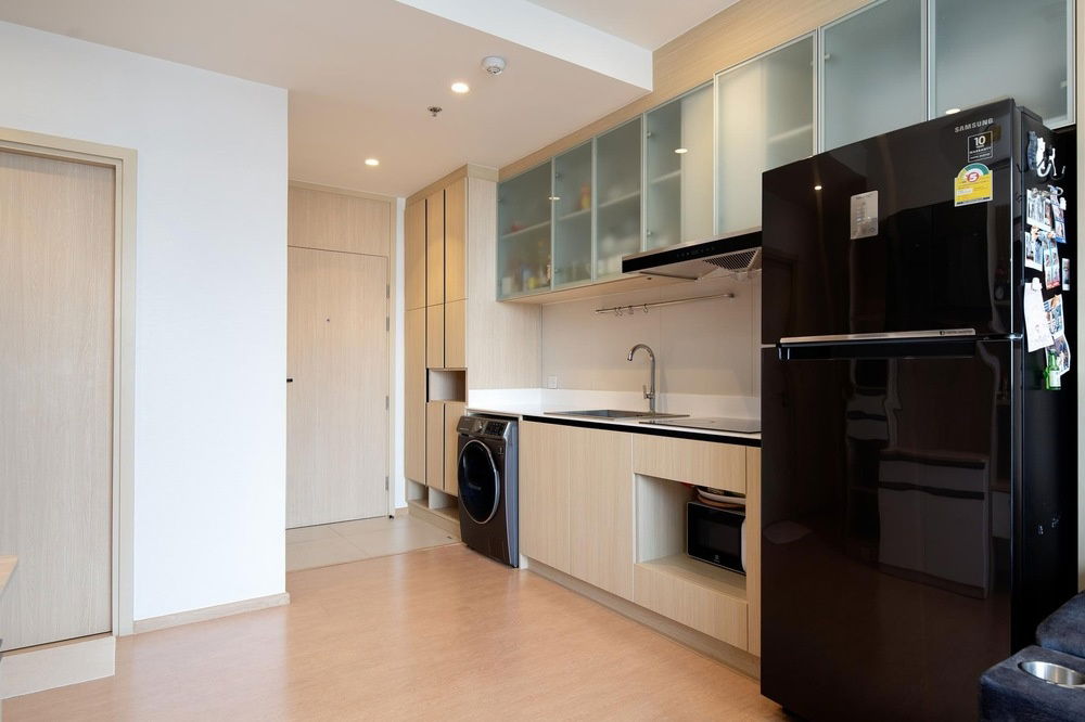 picture 🔥 For Sale !! high floor 18++, modern style, Good location!! 🔥 Code C20241000036.......Maru Ekkamai 2, 2 bed, 2 bath, furnished, Special Deal!!📣📣 - 5/11