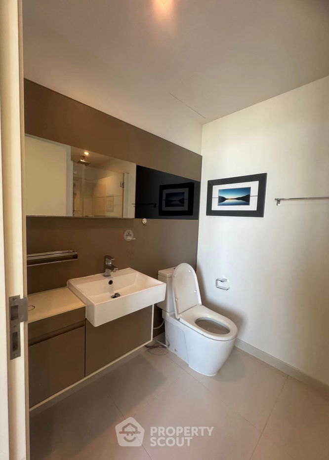 รูป คอนโด 2-ห้องนอน ที่ เดอะ รูม สาทร-ตากสิน ใกล้ BTS โพธิ์นิมิตร (ID 2074968) - รูปที่ 13/17