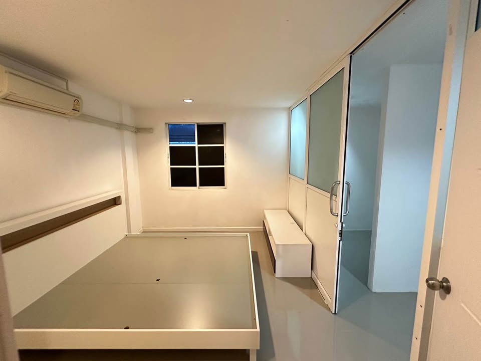 picture R2738 Townhome For Rent Plus City Park Ekamai Ramintra - 16/20