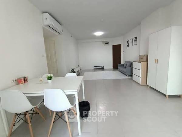 picture 2-BR Condo at Supalai Park Kaset near BTS Kasetsart University (ID 2364291) - 3/10