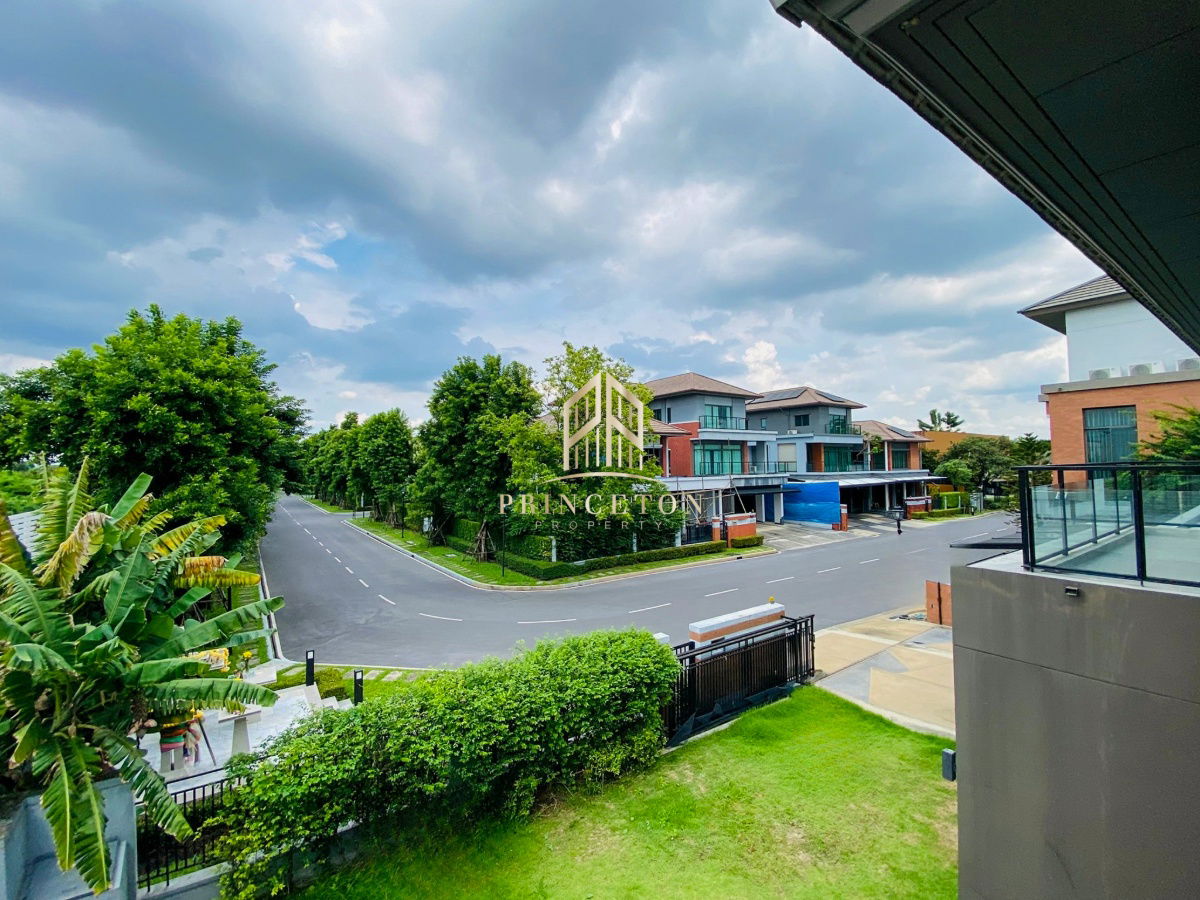 picture Grand Bangkok Boulevard Rama 9 A luxurious corner home located on New Krungthep Kreetha Road - 38/40