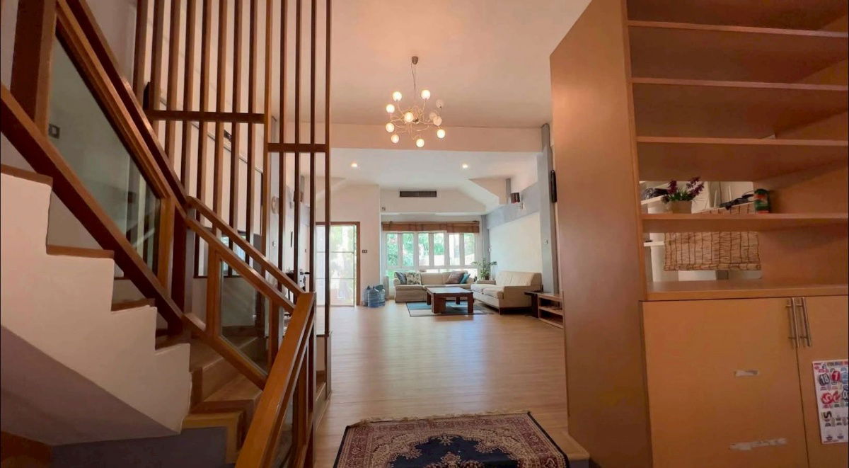 รูป LTH13438 – House for Sale | Ekkamai Soi 10 | 300 sqm | 5 Beds 6 Baths | 18.5 MB | Near BTS Ekkamai | บ้านขาย เอกมัย ซอย 10 - รูปที่ 8/9