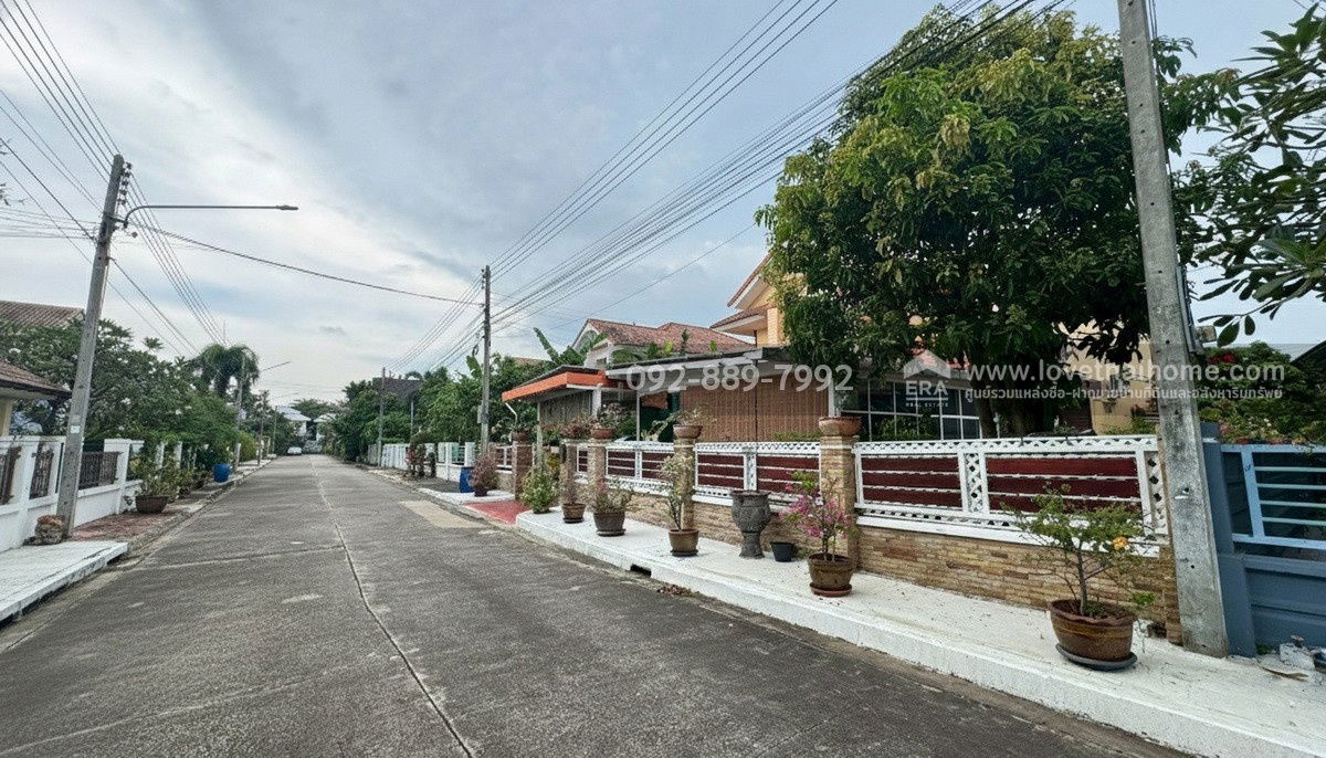 รูป ขายบ้านเดี่ยว 2 ชั้น หมู่บ้านสาริน สายลม พระราม2 ซอยเจษฎาวิถี พื้นที่ 81 ตรว. ตกแต่งสวยพร้อมอยู่ ราคาถูกมาก ใกล้ตลาดสดมหาชัยเมืองใหม่ - รูปที่ 12/13