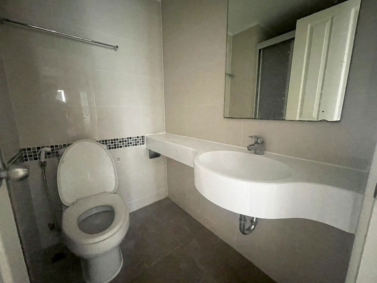 picture Urgent Lease! Condo Lumpini Park Riverside Rama 3 River View 104 sq.m. 3 Bed Fully Furnished, Ready to Move In - 5/10