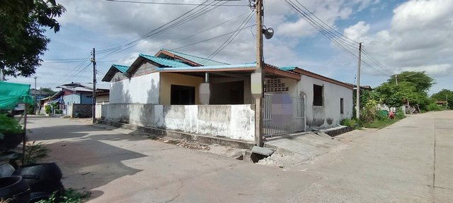 picture FOR SALE  HOUSE PROPERTY  650000 BAHT. - 2/8