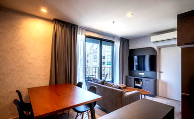 Condos for sale : For sale: Ideo Mobi Sukhumvit Eastpoint, beautiful, good location, ready to move in, near BTS Bangna. Interested? Add me on Line @841qqlnr