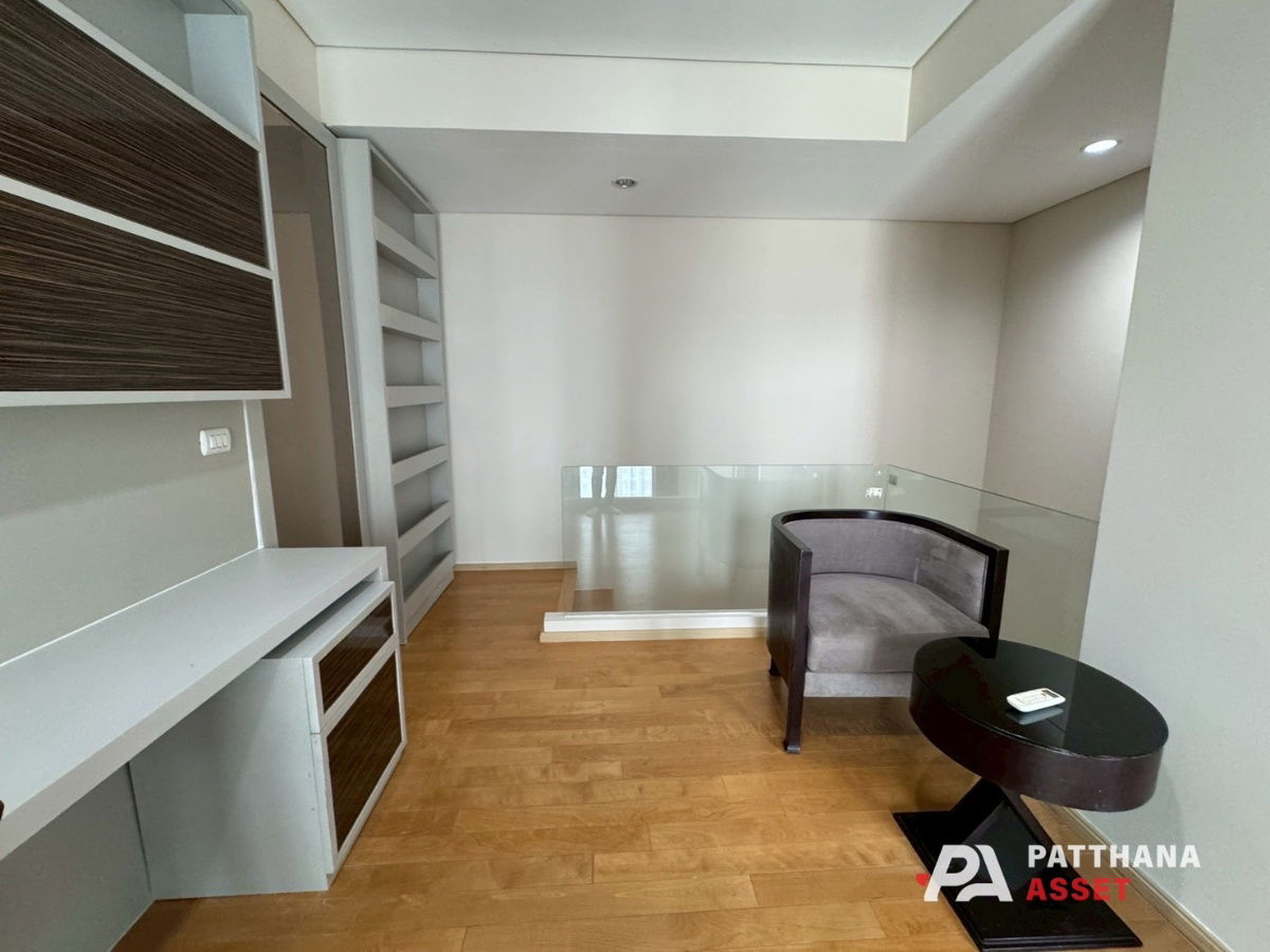 รูป Villa Asoke Studio ห้องสวย ราคาถูกที่สุดในตึก พร้อมเฟอร์ครบ! - รูปที่ 4/11