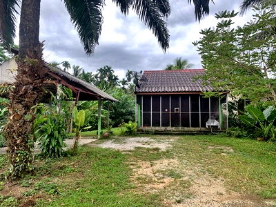 Houses for sale : FOR SALE  HOUSE PROPERTY  700000 BAHT.