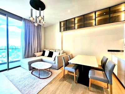 ขายคอนโด : For sale Magnolias Waterfront Residences ได้ทั้งวิวแม่พระยาและวิวเมือง ครัวเปิดเชื่อมโซน Living พร้อม Master Bedroom มี Walk-in Closet และอ่างอาบน้ำ