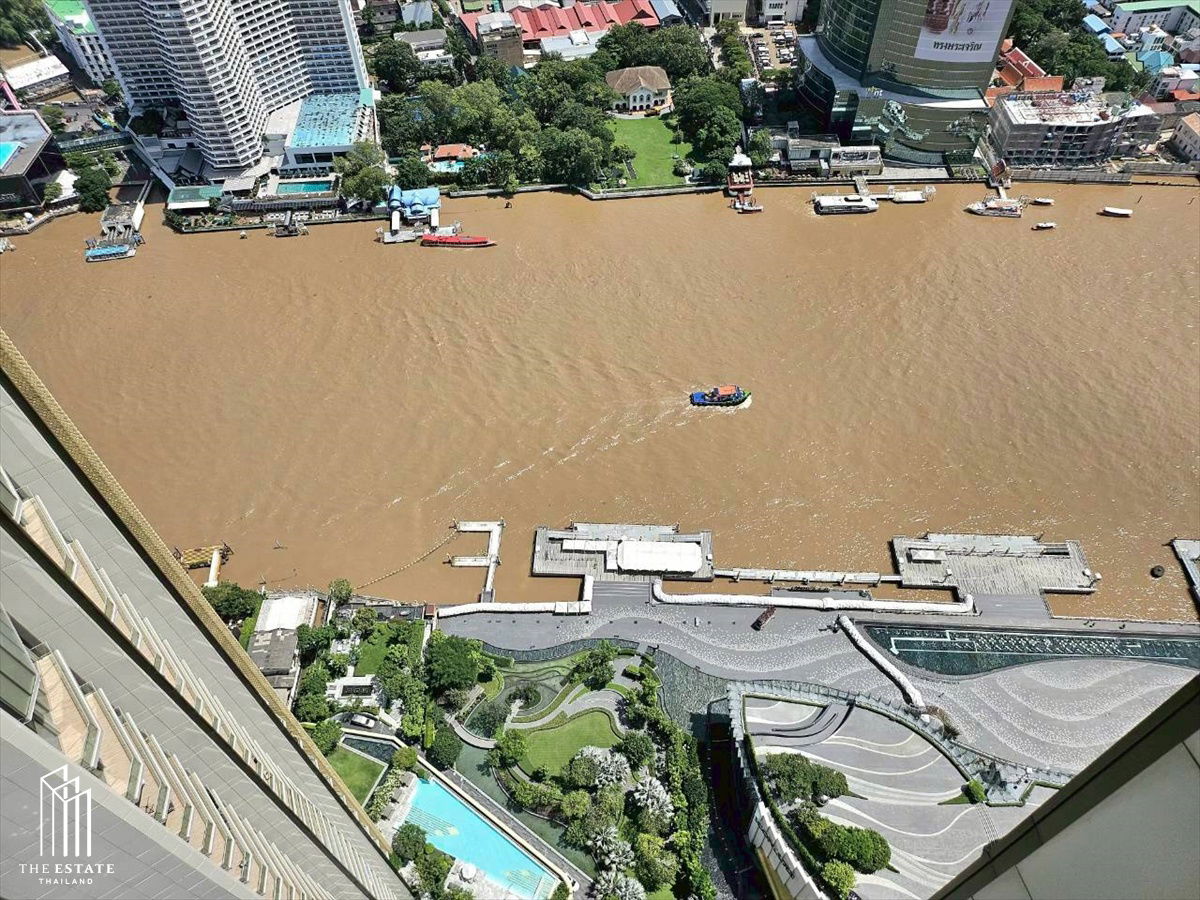 picture For sale Magnolias Waterfront Residences offers both Mae Phraya River and city views. The open kitchen connects to the living area, - 7/18