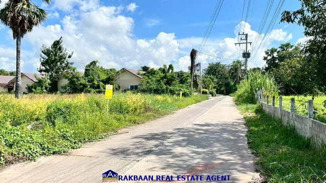 รูป ขายที่ดินเปล่า อำเภอเมืองนครราชสีมา 3ไร่ 40ตร.ว. เหมาะสำหรับปลูกบ้านพักอาศัย,ทำการเกษตร ขายไร่ละ 1.1 ล้าน - รูปที่ 2/5