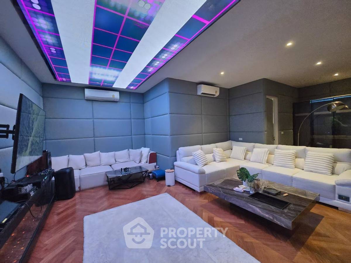 รูป วิลล่า 4-ห้องนอน ใกล้ BTS เอกมัย (ID 2365088) - รูปที่ 13/46