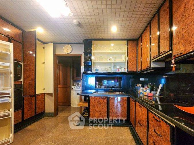 4-bed condo for sale, 345 sqm, Bangkok River Marina