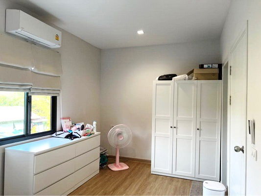 รูป [ให้เช่า] หมู่บ้าน ไอเจ้นท์ พรีเมี่ยม ทาวน์โฮม พัฒนาการ / 4 ห้องนอน 4 ห้องน้ำ / 20 ตรว. 170 ตรม. **45,000** ทาวน์โฮม 3 ชั้นตกแต่งสวยมาก - รูปที่ 9/14