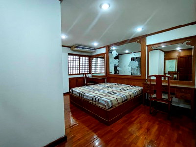 คอนโดให้เช่า : P-41482 ให้เช่า คอนโด เลอ พรีเมียร์ 2 Sukumvit 59 Klongtan Nua Wattana, Bangkok พร้อมอยู่ ราคาถูก Line Id @easythaihome 085-592-2897