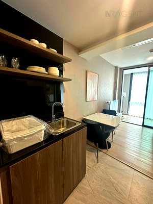 คอนโดให้เช่า : 🎉 ให้เช่าคอนโด ลอยด์ ศูนย์วิจัย-ทองหล่อ อาคาร 1 ชั้น 2 1 ห้องนอน ขนาด 31 ตรม ใกล้ ใกล้ รพ.กรุงเทพ