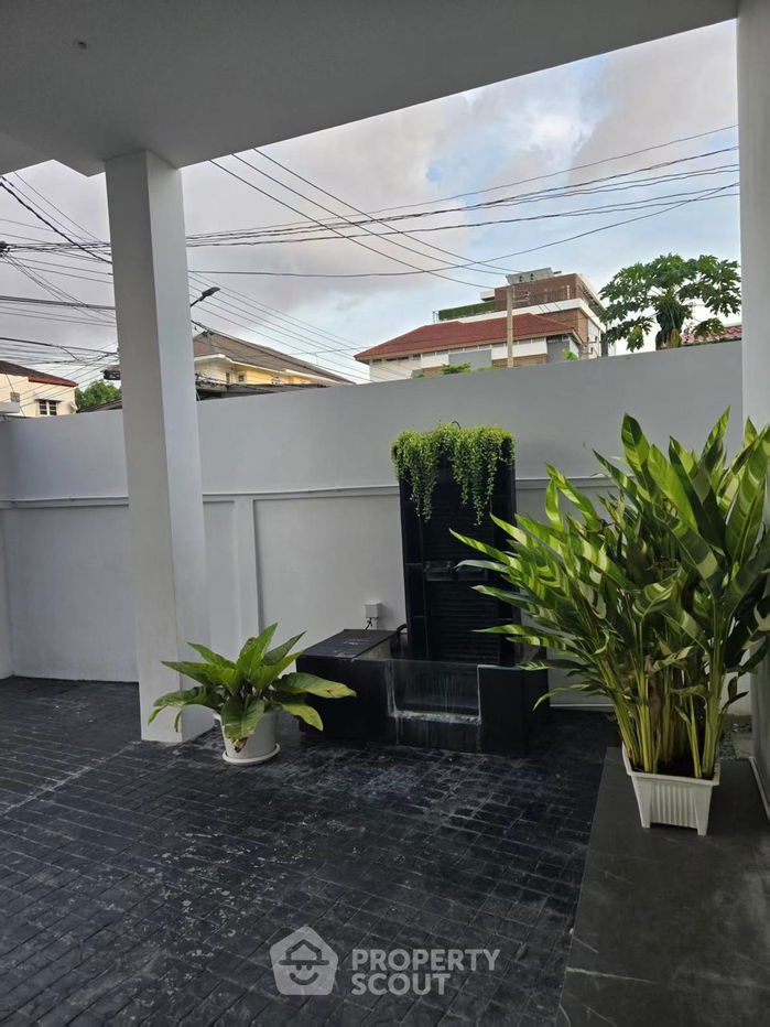 รูป วิลล่า 4-ห้องนอน ใกล้ BTS เอกมัย (ID 2365088) - รูปที่ 45/46