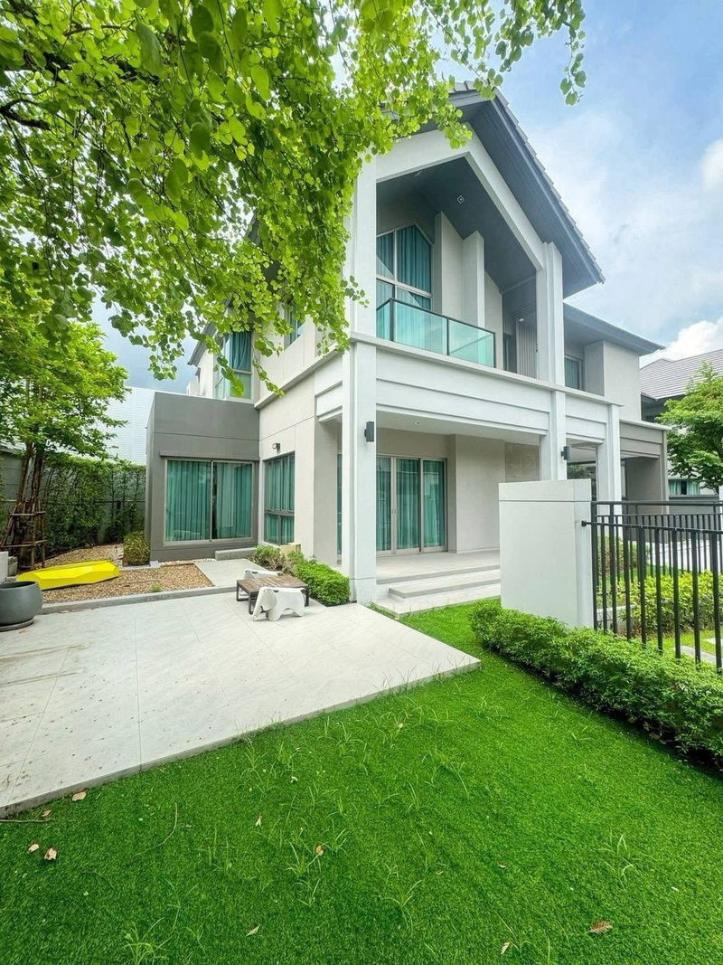 บ้านเดี่ยวให้เช่า : MI0178 ให้เช่า บ้านเดี่ยวหรู โครงการ Bangkok Boulevard Signature ลาดพร้าว–เสรีไทย