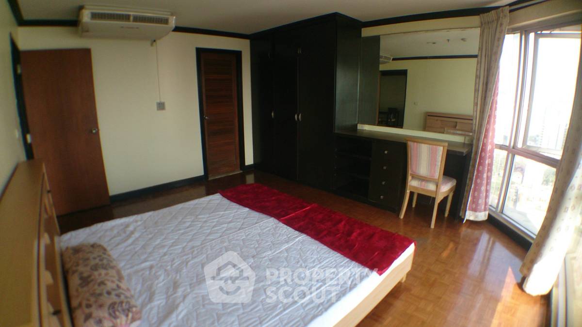 picture 2-BR Condo at Sukhumvit Suite near BTS Nana (ID 515204) - 3/4