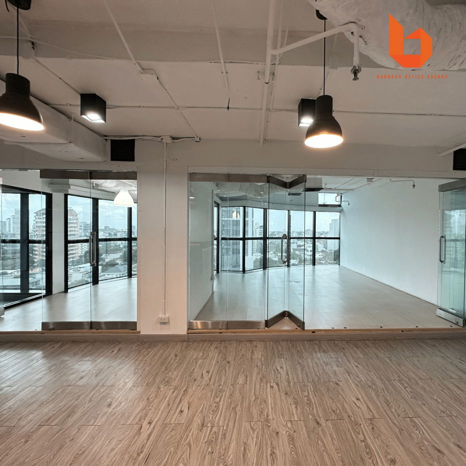 รูป สำนักงานให้เช่าเอกมัย ใกล้ BTS เอกมัย ขนาด 220 ตร.ม. | 650 บาท/ตร.ม. - รูปที่ 6/8