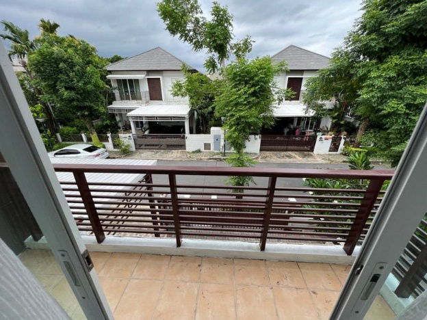 รูป H 923 ให้เช่า บ้านเดี่ยว 2 ชั้น ม.บลูลากูน บางนา-ตราด กม.8 บ้านสวยสภาพดี เฟอร์นิเจอร์ครบพร้อมอยู่ ราคา 36,000 บาท - รูปที่ 16/16