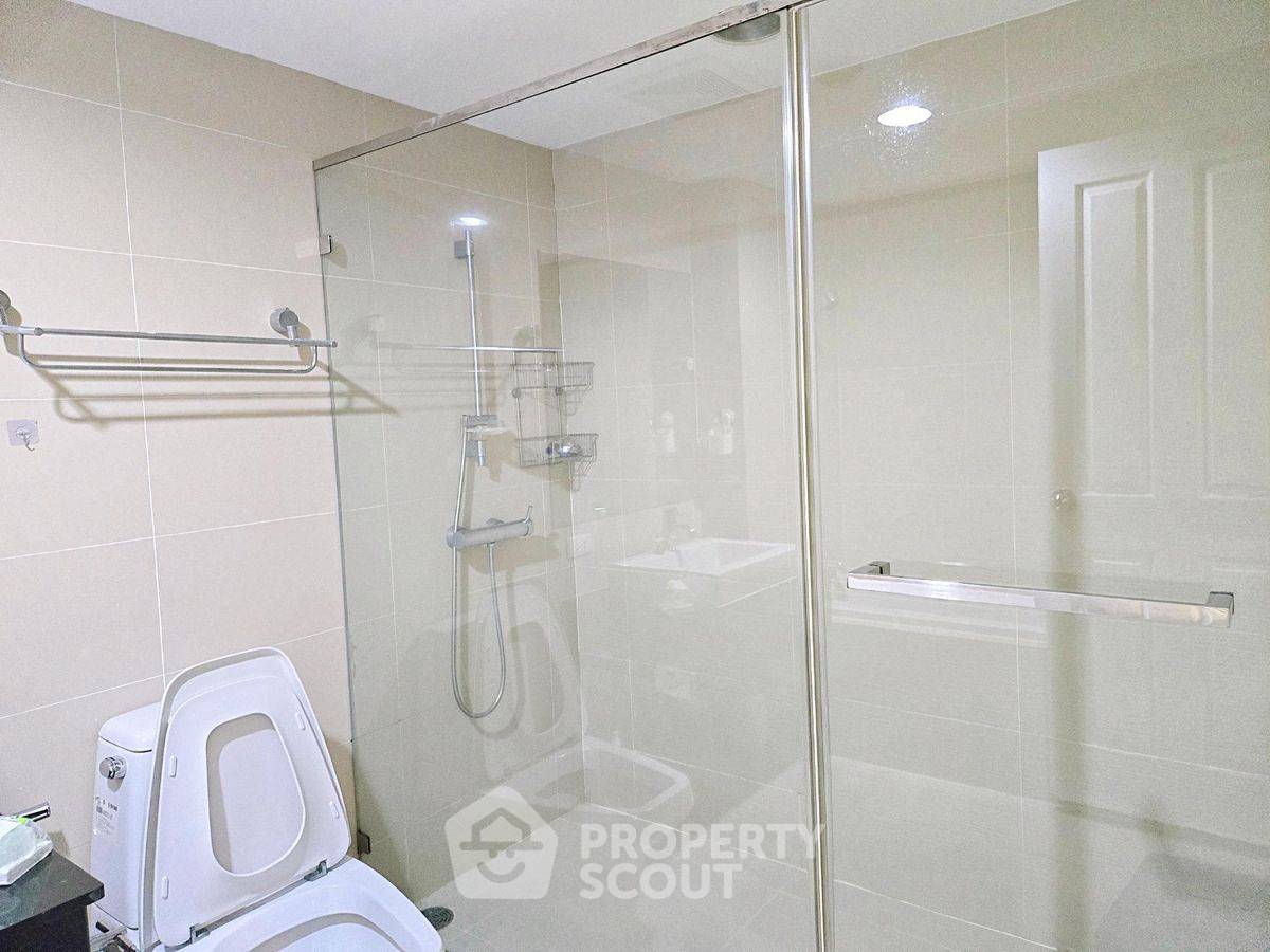 picture 3-BR Condo at Belle Grand Rama 9 near MRT Phra Ram 9 (ID 2365119) - 19/20