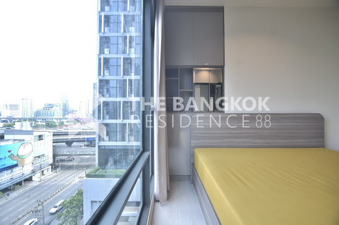 RHYTHM Asoke near MRT Rama 9 Station Condo in Business District