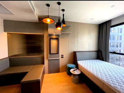 Condos for rent :  Condo for rent :  ASHTON Chula-Silom(( Samyan MRT )) MK-02  line @livingbkk